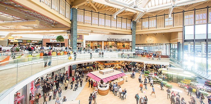 Invito a cena nel mall