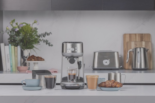 Sage lancia la nuova macchina caffè The Bambino