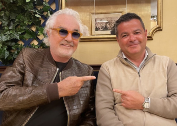 Il Billionaire di Briatore sbarca a Mykonos