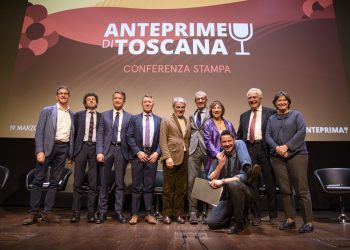Vino toscano, crescono export (+7,4%) e prezzi (+3%). Boom del bio