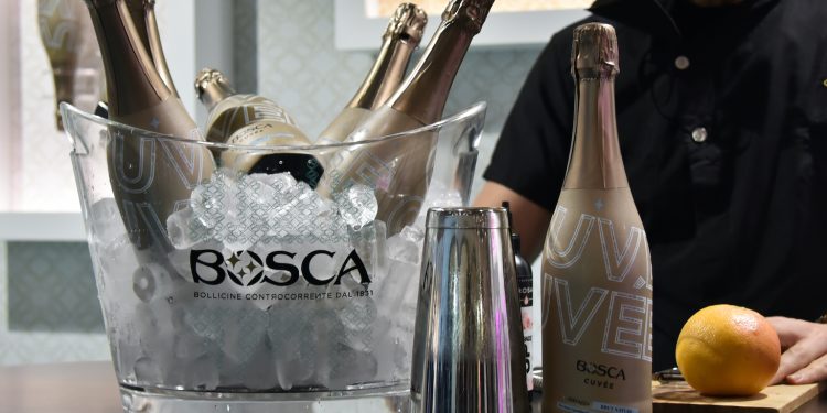 Bosca presenta la nuova linea Attraggo
