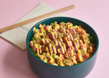 A Poke House la maggioranza di Honu Tiki Bowls