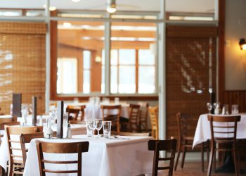 Balzo in avanti per i consumi al ristorante. +35% nei primi sei mesi