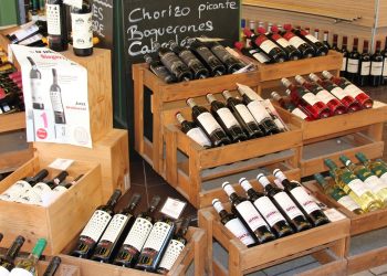 Vino in Gdo, volano i prezzi e crollano le vendite