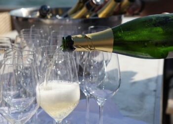 Bollicine in grande distribuzione, exploit dei discount