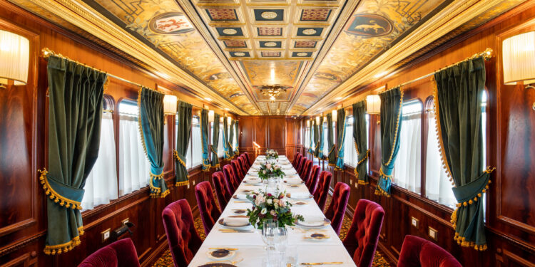 Palazzo di Varignana presenta il Treno Reale Carrozza Ristorante