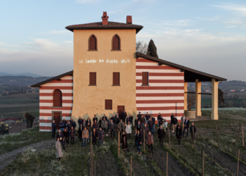 Berlucchi presenta la prima scultura del ciclo ‘Vite Operose’