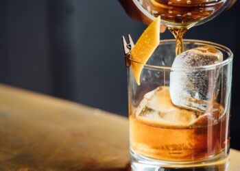 Si riduce la spesa in alcol. Tengono gli spirits