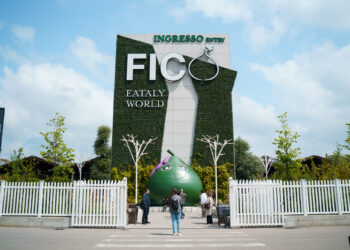 Farinetti verso la maggioranza (60%) in Fico Eataly World