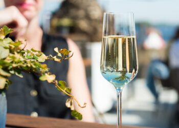 Il Prosecco Docg chiude il 2022 a 634 mln € (+2%)