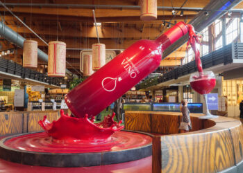 Farinetti sale al 100% della gestione di Fico Eataly World
