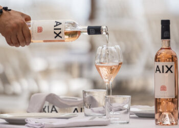 Sarzi Amadè presenta i nuovi calici Riedel Veloce Rosé