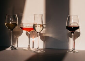 I consumi femminili nel fuori casa trainano l’aperitivo italiano