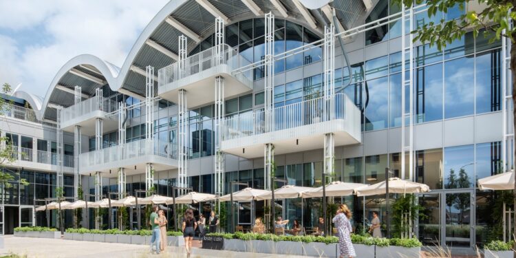 Nuovo Certosa District di Milano, inaugurate le prime 3 insegne