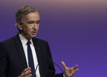 Lvmh, wines & spirits chiudono il 2023 con ricavi a -7%