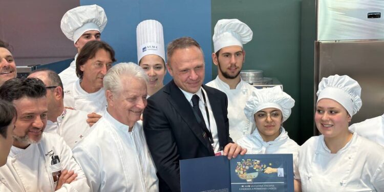 Lollobrigida sostiene la ‘Legge Massari’ per i maestri della cucina