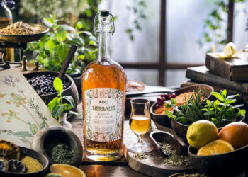 Poli Distillerie propone l’amaro Herbalis
