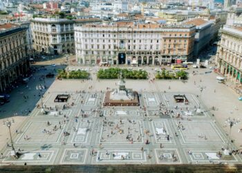 Milano, verso lo stop ad alimenti e bevande da asporto dopo la mezzanotte