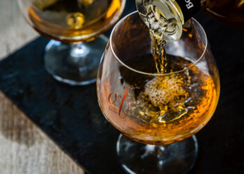 La grappa italiana resiste nel 2023 e guarda all’estero