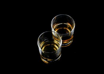 Spirits italiani, giro d’affari di 4,8 mld € di cui 1/3 all’estero