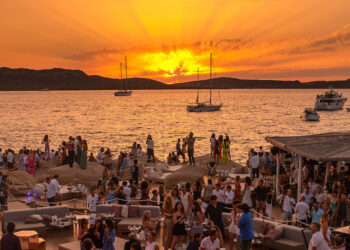 Sophia Loren Restaurant porta la sua pizza al Phi Beach in Sardegna