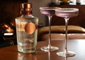 Mavolo Beverages presenta il Countryside limited edition gin di Le Tribute