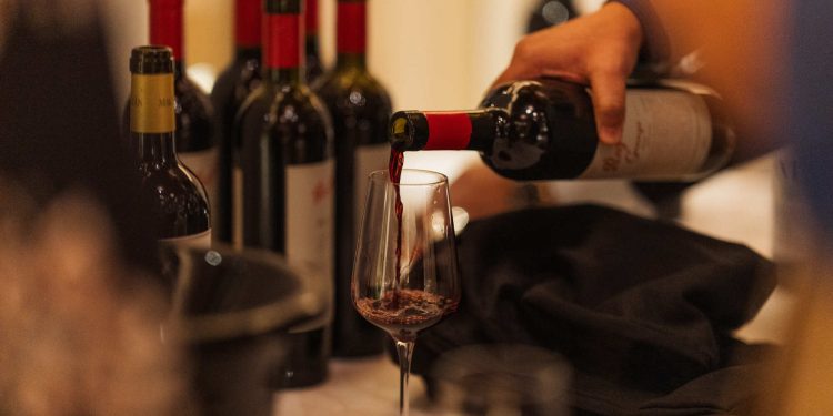 Dalla master of wine di Qatar fino a Italo, il canale travel scommette sul vino