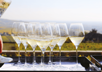 La grande frenata dello champagne in Italia nel 2024