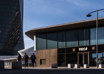 Peck chiude il punto vendita di CityLife a Milano