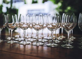 L’export di vino italiano torna a crescere nel 2024: +6% a 8 mld €