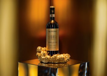 Velier presenta il nuovo rum Hampden 1753