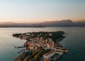 Lugana, il valore al centro: tra enoturismo ed export