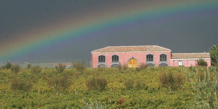 Anche Frescobaldi investe sull’Etna: rilevata minoranza di Terre Nere