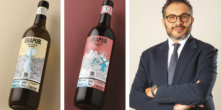 Da sinistra, le referenze di bianco e rosso a marchio Grapur e Fedele Angelillo