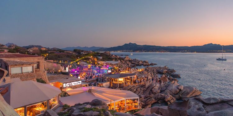 Phi Beach punta a 25 mln € di ricavi. Apre il nuovo ristorante Nammos