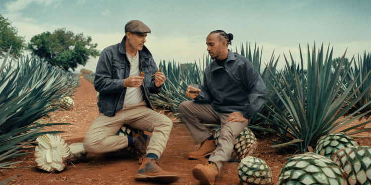 Il tequila analcolico di Lewis Hamilton debutta in Italia