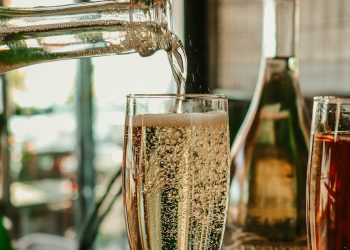 Bollicine italiane: su Prosecco e Alta Langa, in calo l’Asti Docg