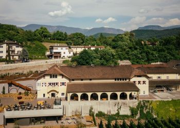 Kettmeir rinnova la cantina e punta al raddoppio produttivo