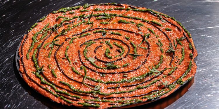 L’arte bianca sposa il fine dining e riaccende l’hype per la pizza