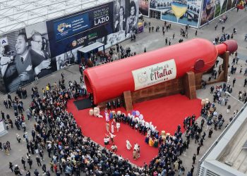 Vinitaly 2026 chiude con 90mila presenze (-7%), di cui il 26% dall’estero