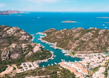 Sardegna nel mirino della ristorazione. Nuove aperture nell’estate 2026